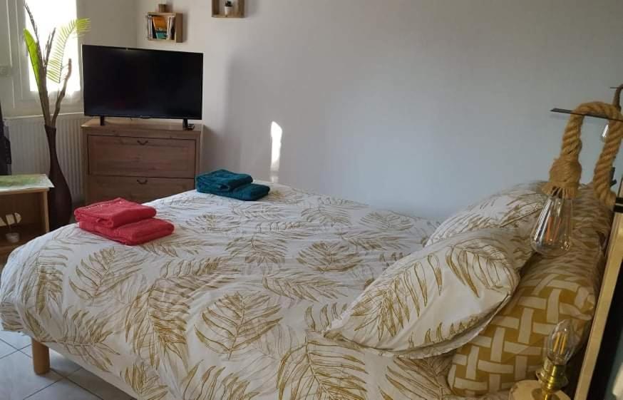 Le Kalarino Bed and Breakfast Saint-Remeze Buitenkant foto